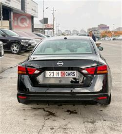 نيسان ألتيما